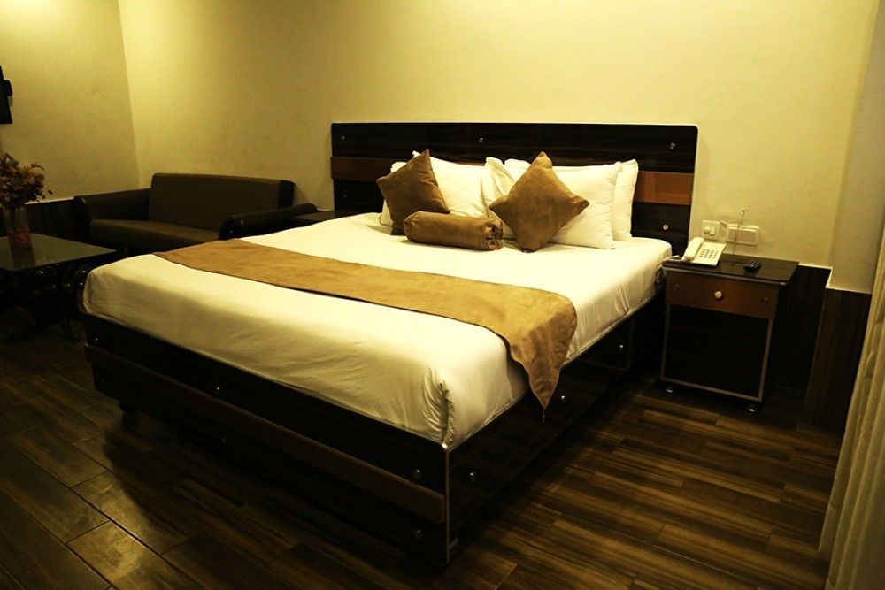 Hotel Marco Polo Lahore Esterno foto